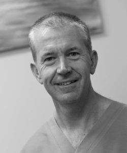 Richard Henderson Periodontist portrait