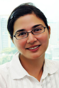 Yasmin Akrum specialist in periodontics and implantology